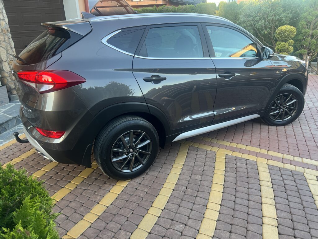 Hyundai Tucson 1.6 T-gdi 177 KM automat 2018r - obrazek 63