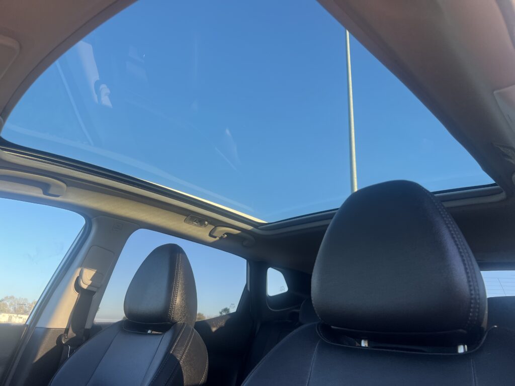 Nissan qashqai 1.6turbo biała perła-AUTO JAK NOWE W ORYGINALE 100tys.km - obrazek 43