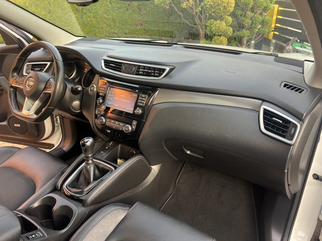 Nissan qashqai 1.6turbo biała perła-AUTO JAK NOWE W ORYGINALE 100tys.km - obrazek 78