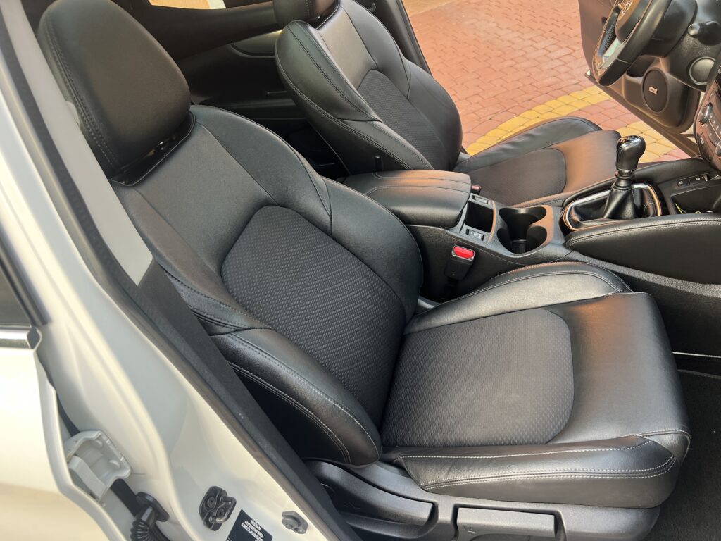 Nissan qashqai 1.6turbo biała perła-AUTO JAK NOWE W ORYGINALE 100tys.km - obrazek 79