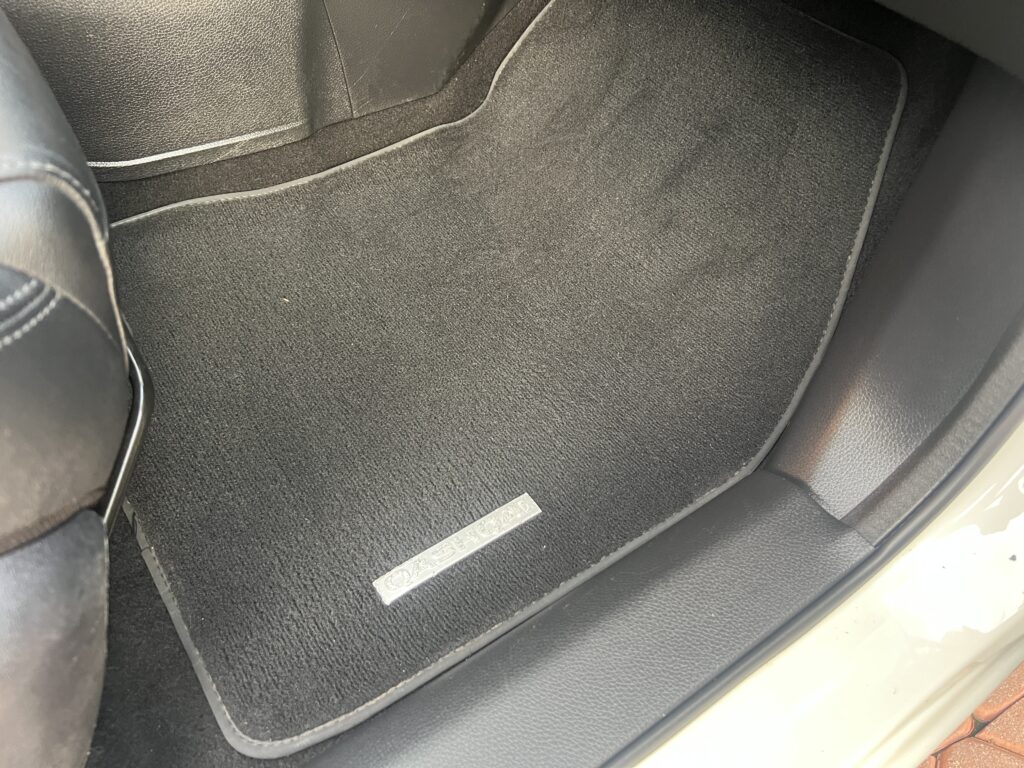 Nissan qashqai 1.6turbo biała perła-AUTO JAK NOWE W ORYGINALE 100tys.km - obrazek 82