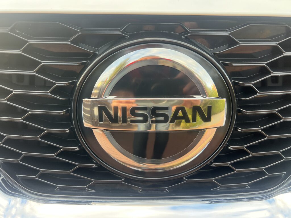 Nissan qashqai 1.6turbo biała perła-AUTO JAK NOWE W ORYGINALE 100tys.km - obrazek 32