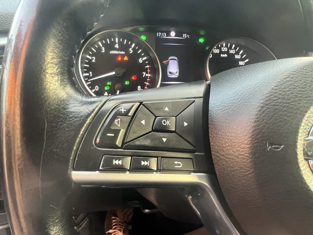 Nissan qashqai 1.6turbo biała perła-AUTO JAK NOWE W ORYGINALE 100tys.km - obrazek 112
