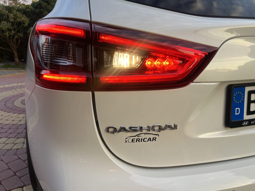 Nissan qashqai 1.6turbo biała perła-AUTO JAK NOWE W ORYGINALE 100tys.km - obrazek 30