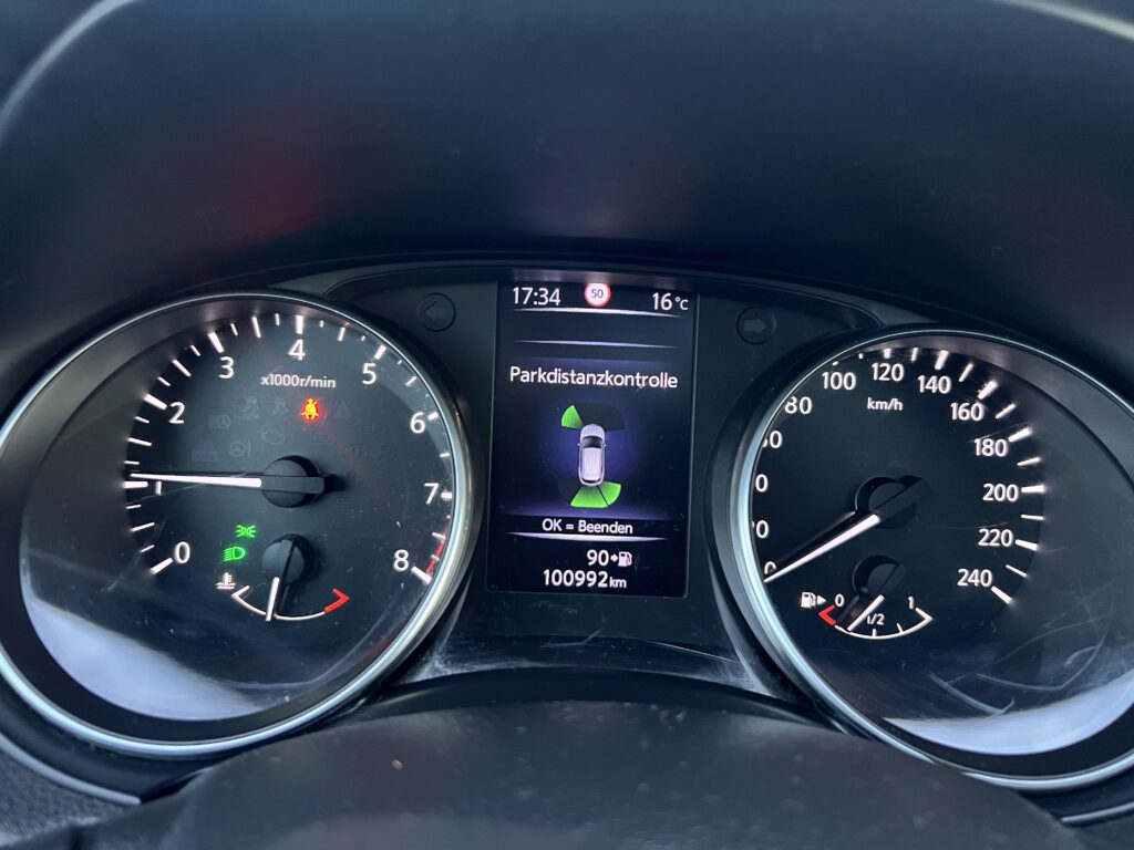 Nissan qashqai 1.6turbo biała perła-AUTO JAK NOWE W ORYGINALE 100tys.km - obrazek 125